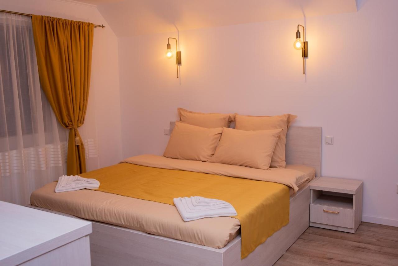 Casuta Doi Ponei Villa Busteni Luaran gambar