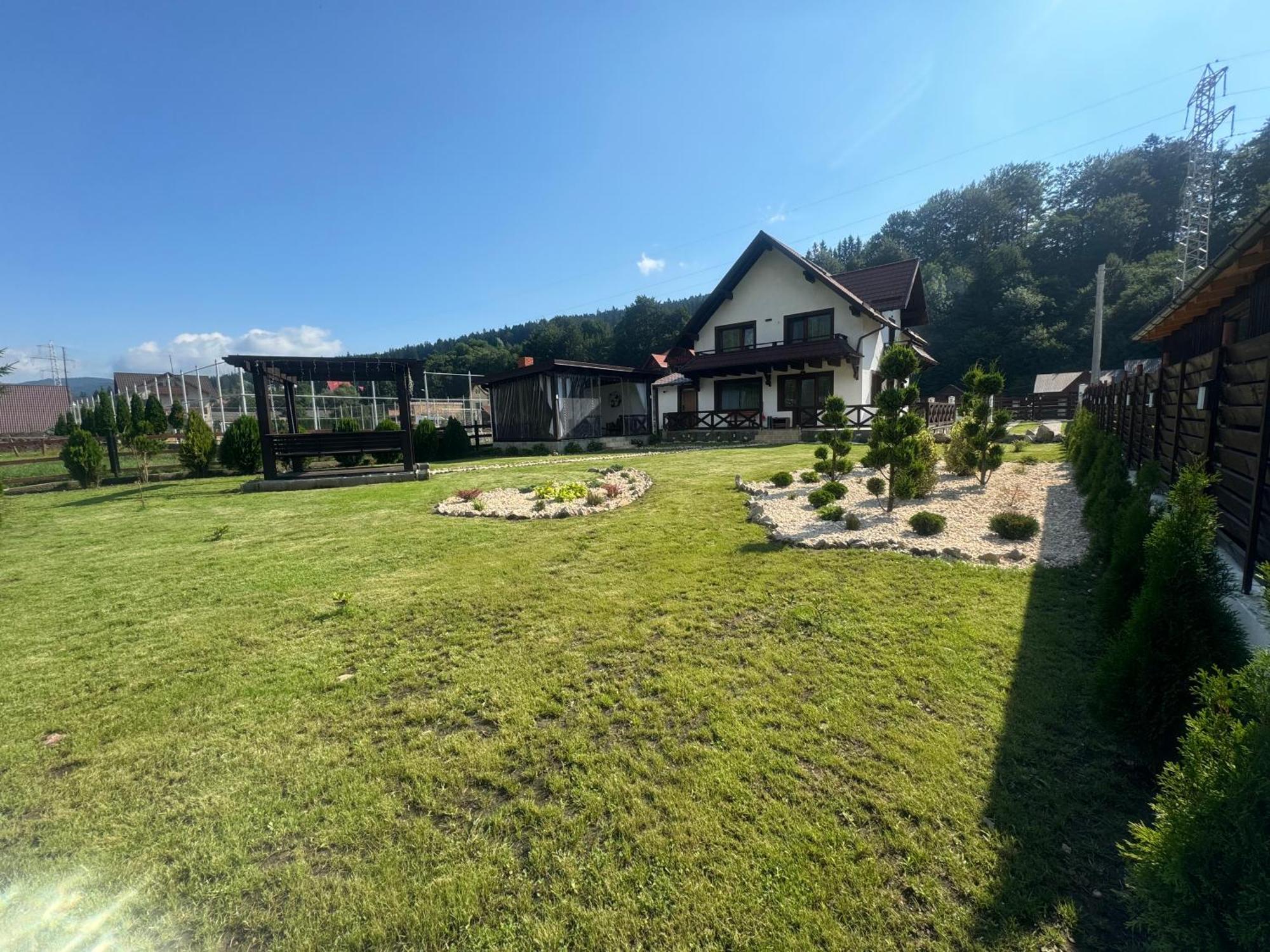 Casuta Doi Ponei Villa Busteni Luaran gambar